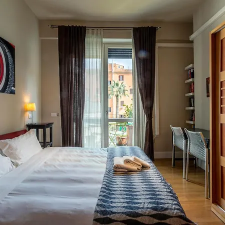 Flatinrome Santa Maria Maggiore Apartment *